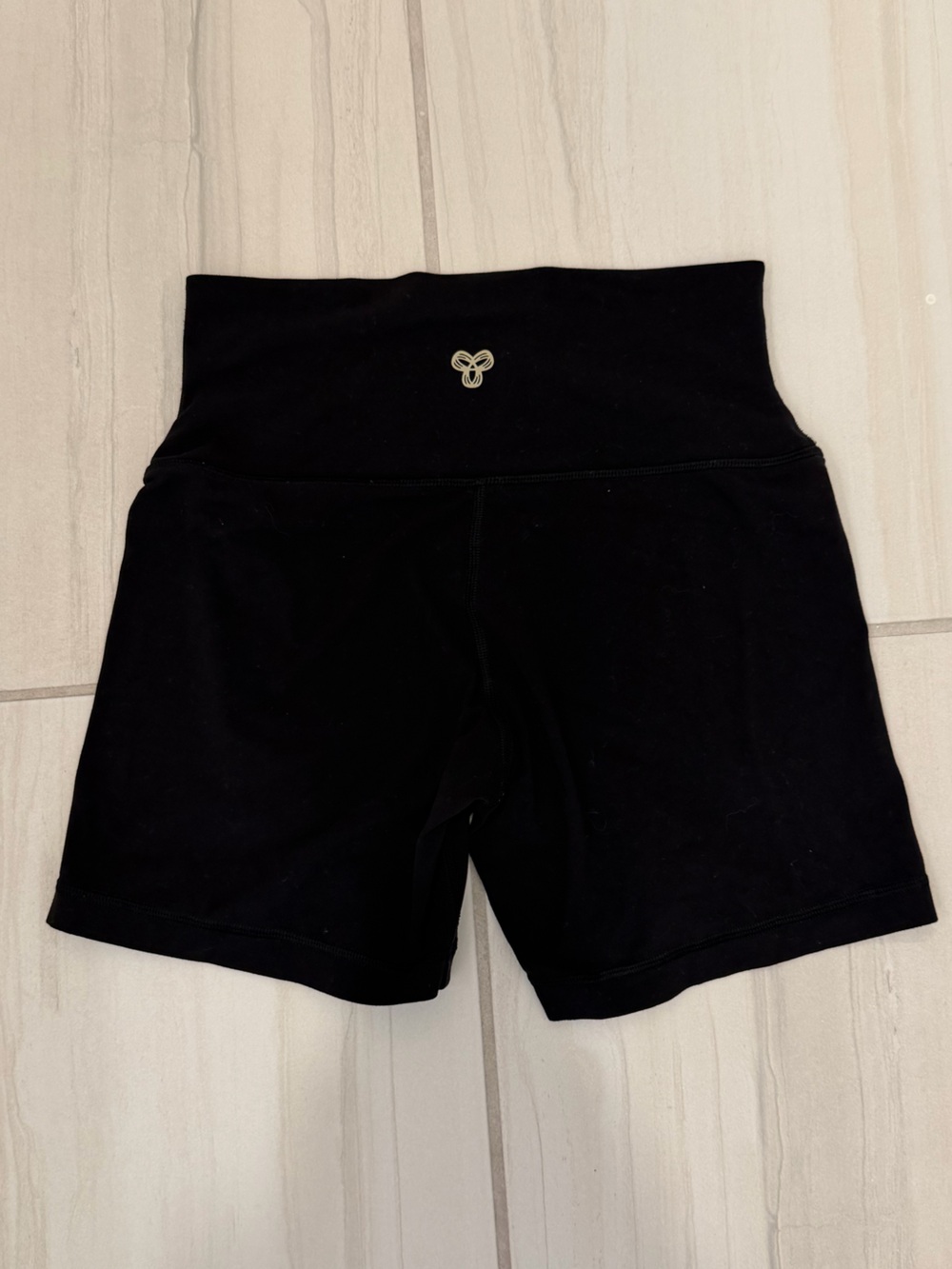 Aritzia BUTTER Cheeky Infinite Hi-Rise 5” Short
